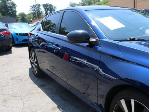 Used 2020 Nissan Altima 2.5 SR FWD image 3