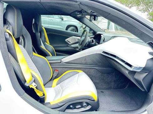 Certified 2022 Chevrolet Corvette Stingray Premium Conv w/ Z51 Performance Package RWD image 19