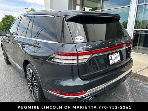 Used 2023 Lincoln Aviator Black Label w/ Class IV Trailer Tow Package AWD/4WD image 5