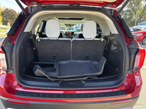 Used 2025 Ford Explorer Platinum w/ LUX Leather Package image 11