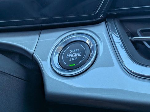 Used 2026 Chevrolet Trax LT image 33