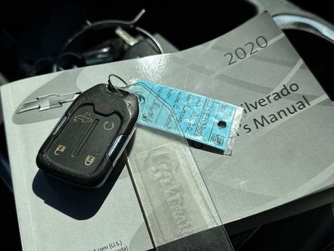 Used 2020 Chevrolet Silverado 1500 RST image 4