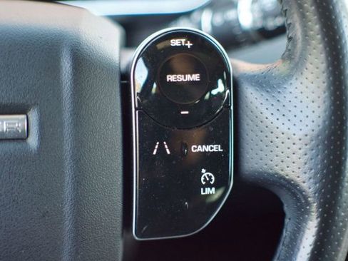 Used 2018 Land Rover Range Rover Sport HSE image 23