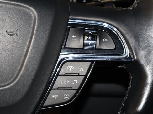 Used 2024 Lincoln Navigator Premiere image 23