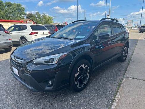 Used 2023 Subaru Crosstrek 2.5i Limited AWD/4WD image 3
