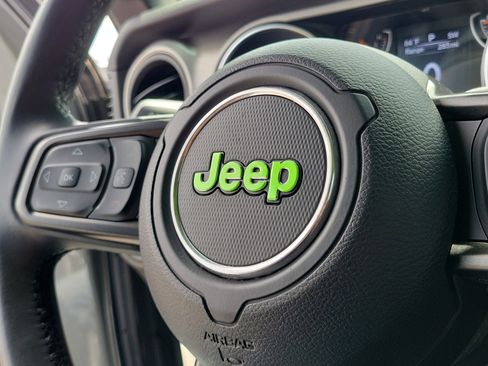 Used 2019 Jeep Wrangler Sport image 28