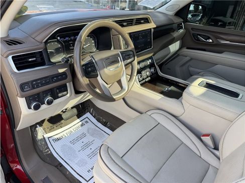 Used 2021 GMC Yukon Denali w/ Denali Premium Package AWD/4WD image 18
