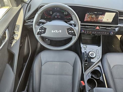 Used 2023 Kia Niro EX w/ EX Cold Weather Package image 27