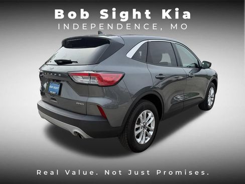 Used 2022 Ford Escape SE AWD/4WD image 14