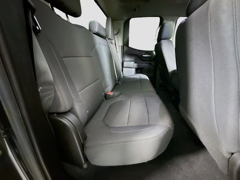 Used 2020 Chevrolet Silverado 1500 Custom w/ Custom Value Package image 27