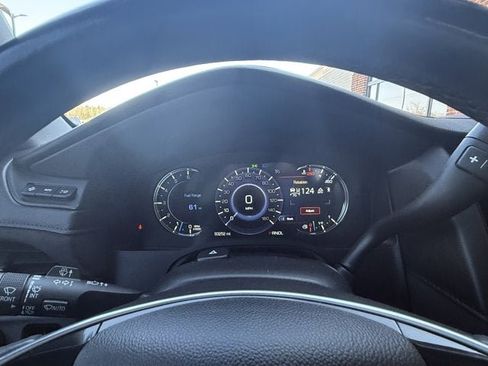 Used 2020 Cadillac Escalade Premium Luxury image 27