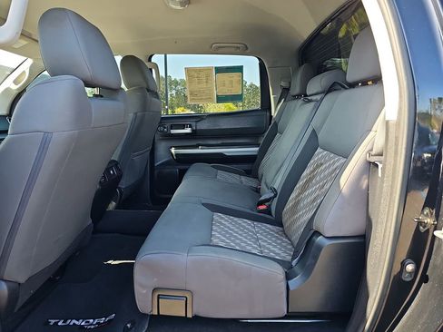Used 2019 Toyota Tundra SR5 image 18