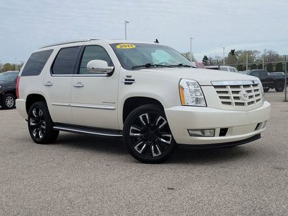 Used 2011 Cadillac Escalade Luxury