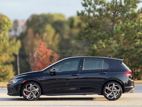 Used 2024 Volkswagen GTI SE w/ SE Leather Seats Package image 8
