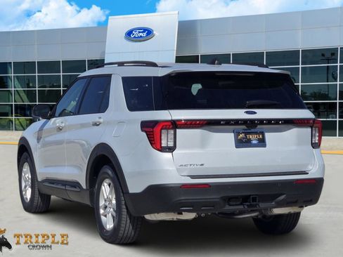 New 2026 Ford Explorer Active image 4