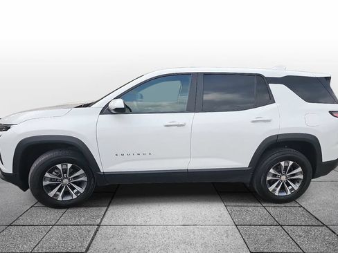Used 2026 Chevrolet Equinox LT FWD image 8