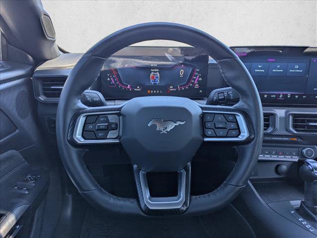 Used 2025 Ford Mustang Coupe RWD image 15