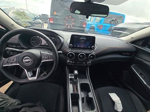 Used 2025 Nissan Sentra SR w/ Midnight Edition FWD image 4