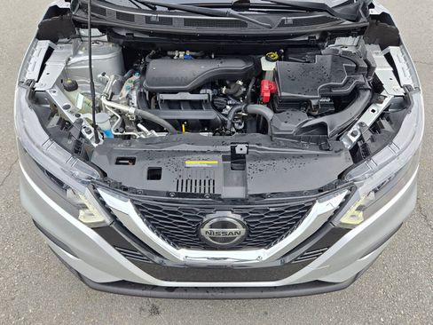 Used 2022 Nissan Rogue Sport S image 19