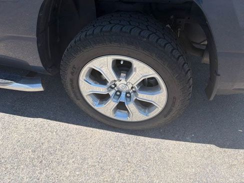 Used 2023 RAM 1500 Big Horn RWD image 13
