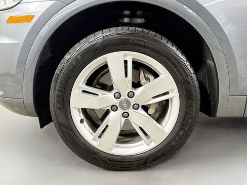 Used 2018 Audi Q5 2.0T Premium Plus w/ Premium Plus Package AWD/4WD image 30