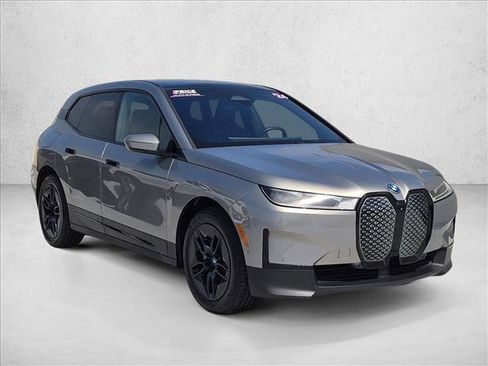Used 2024 BMW iX xDrive50 w/ Convenience Package AWD/4WD image 3