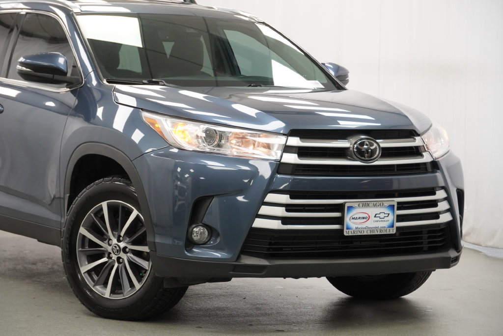 Used 2019 Toyota Highlander XLE AWD/4WD image 7