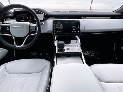 Used 2025 Land Rover Range Rover Sport S image 19