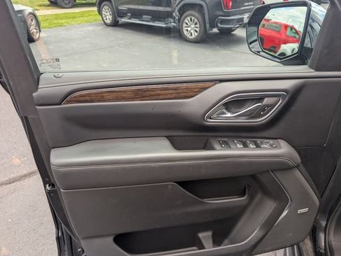 Used 2023 Chevrolet Tahoe Premier w/ Advanced Technology Package AWD/4WD image 15