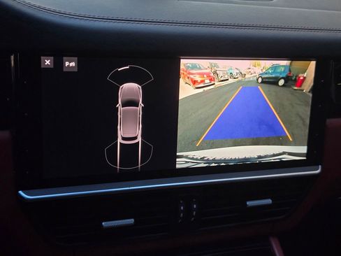 Used 2021 Porsche Cayenne S w/ Premium Package Plus image 18