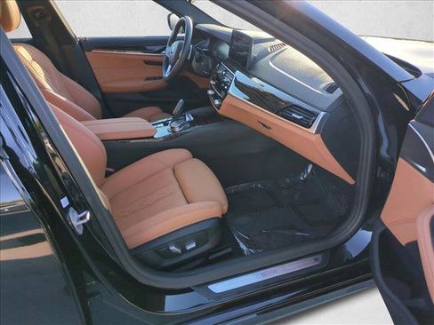 Certified 2023 BMW 530e 530e w/ Convenience Package image 22