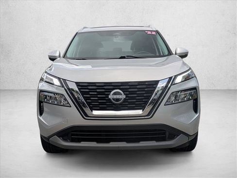 Certified 2022 Nissan Rogue SV w/ SV Premium Package FWD image 2