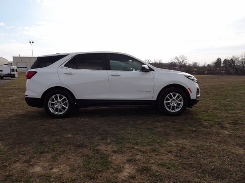 Used 2024 Chevrolet Equinox LT image 5