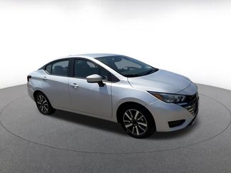 Used 2025 Nissan Versa SV FWD video 2