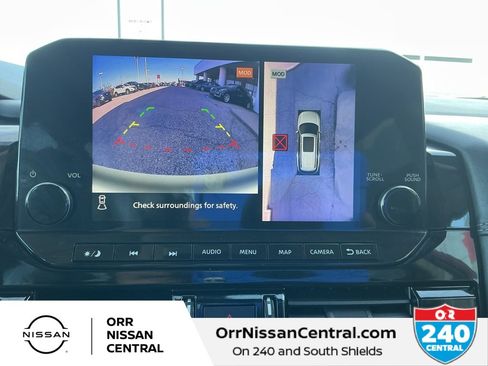 Used 2022 Nissan Pathfinder Platinum w/ Cargo Package image 26