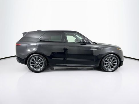 Used 2024 Land Rover Range Rover Sport Dynamic SE image 5