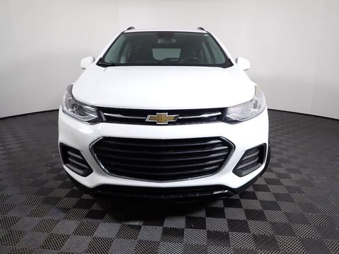 Used 2018 Chevrolet Trax LT w/ LT Convenience Package FWD image 7