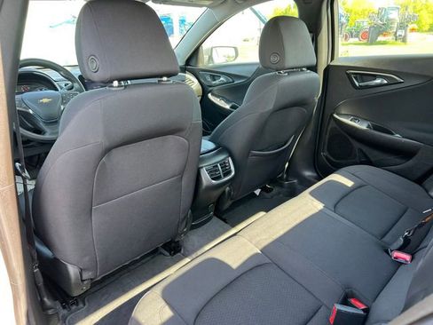 Used 2023 Chevrolet Malibu LT FWD image 31