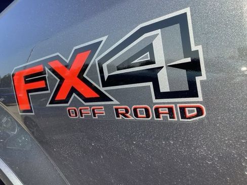 Used 2018 Ford F150 Lariat w/ Equipment Group 502A Luxury AWD/4WD image 14