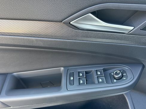 New 2025 Volkswagen GTI SE image 9