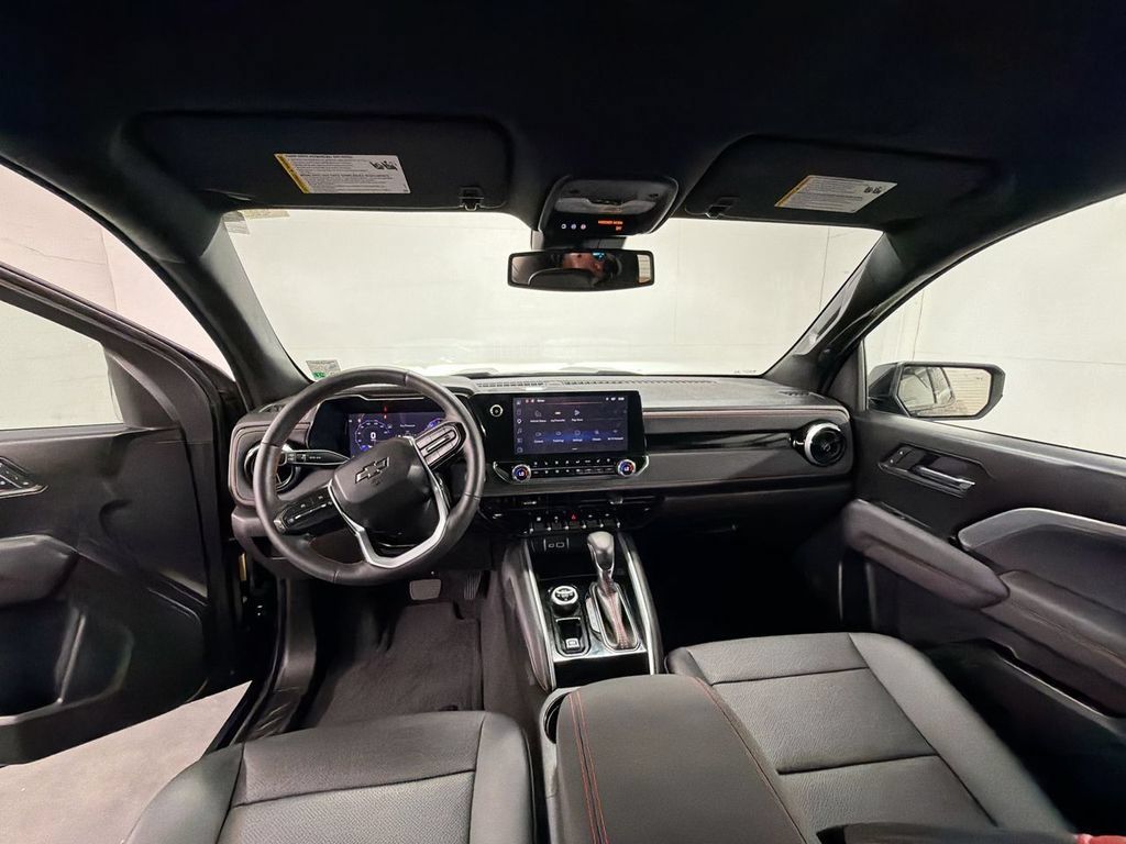 Certified 2026 Chevrolet Colorado Z71 w/ Technology Package AWD/4WD image 19