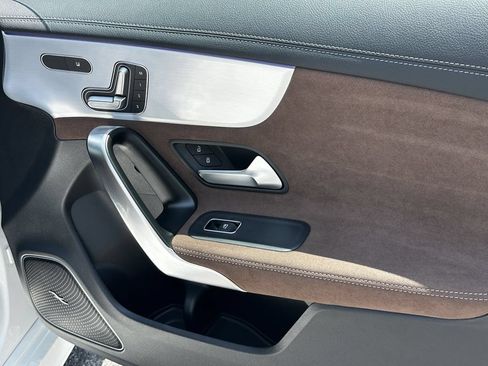 Certified 2025 Mercedes-Benz CLA 250 4MATIC image 16