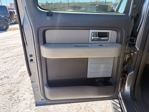 Used 2010 Ford F150 XLT image 13