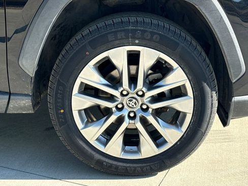 Used 2020 Toyota RAV4 Limited w/ Limited Grade Weather Package FWD image 10
