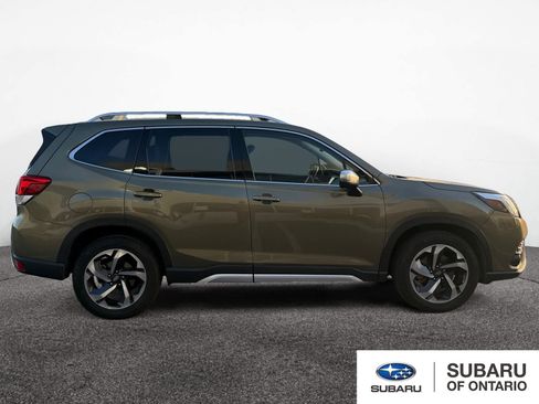 Used 2023 Subaru Forester Touring image 6