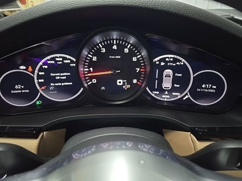 Used 2022 Porsche Cayenne image 22