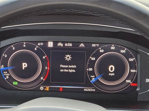 Used 2022 Volkswagen Tiguan SEL R-Line AWD/4WD image 21