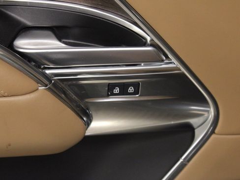 Used 2024 Land Rover Range Rover Long Wheelbase Autobiography image 21