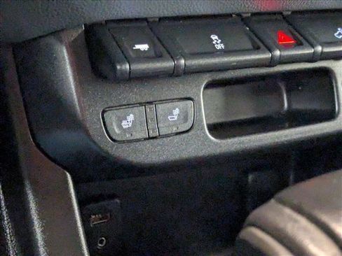 Used 2016 Chevrolet Colorado Z71 image 15