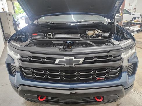 Used 2024 Chevrolet Silverado 1500 LT Trail Boss w/ Convenience Package II AWD/4WD image 38
